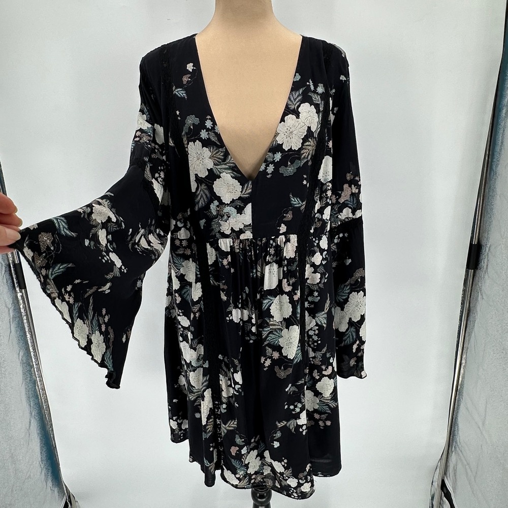 Love Johnny Was Black Floral V-Neck Bell Sleeve Mini Dress XL Boho Over-Size - Picture 2 of 14